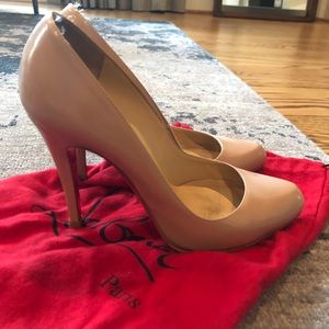 Christian Louboutin nude pumps